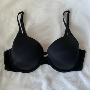 PINK wear everywhere t-shirt bra